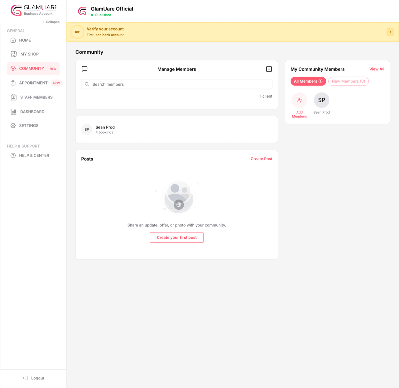 Glamuare app — Community feed